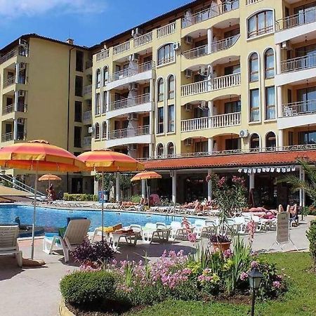 Уютные Апартаменты С Бассейном У Моря В Г. Солнечный Берег Sunny Beach Exterior photo